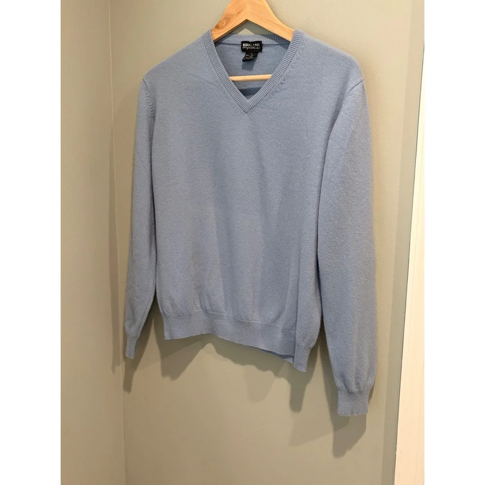 Kirkland Signature Mens Light Blue 100% 2-Ply Cashmere V-Neck Sweater Size Small
